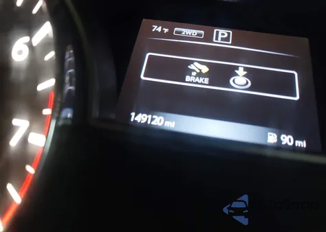 2016 Nissan Pathfinder Platinum/S/Sl/Sv z USA, uszkodzony, nr VIN 5N1AR2MM5GC628370